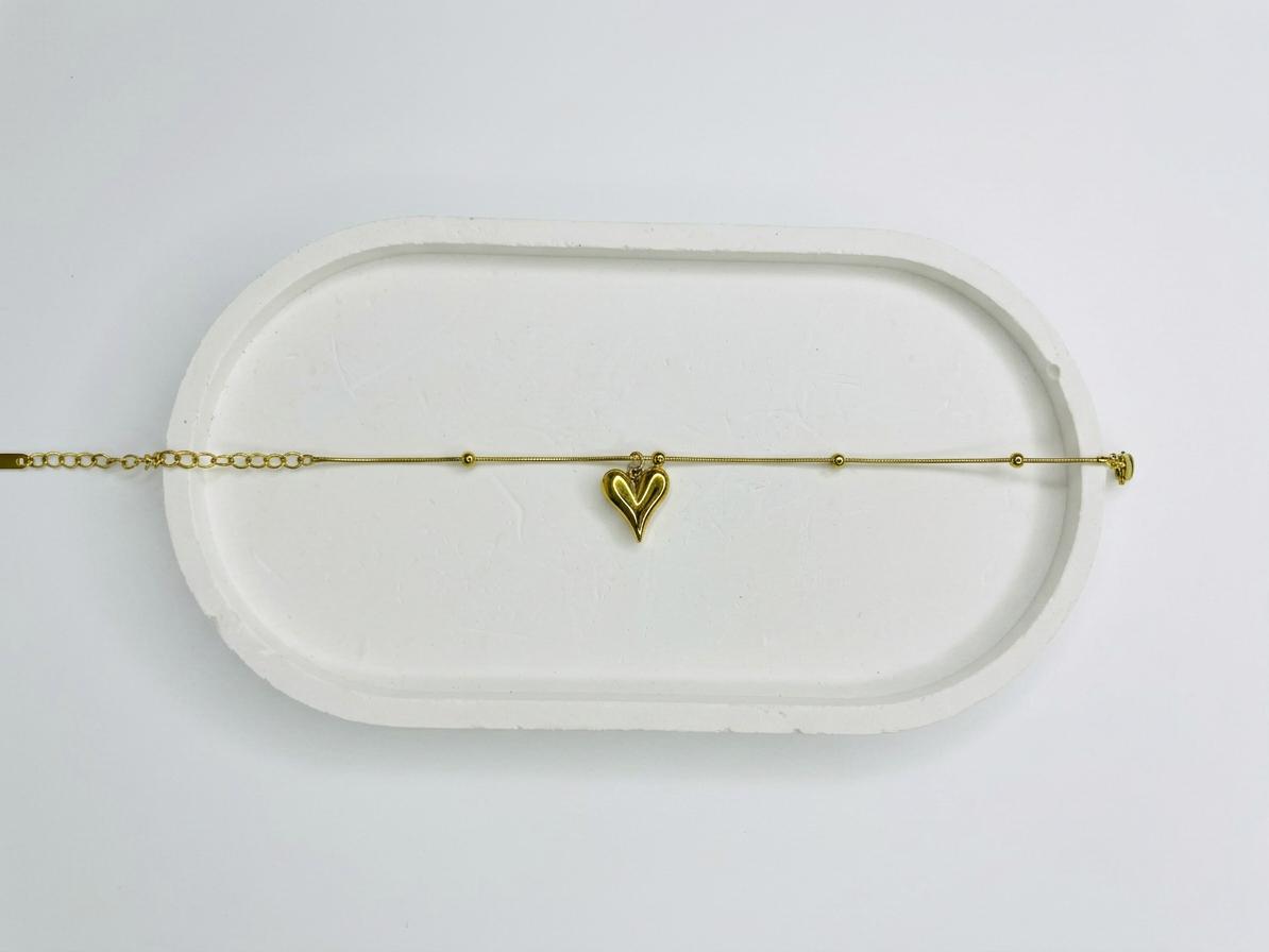 Golden Stainless Steel Minimal Heart Bracelet