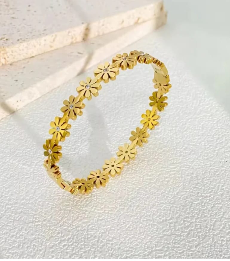 Stainless Steel Daisy Flower Cuff Bangle