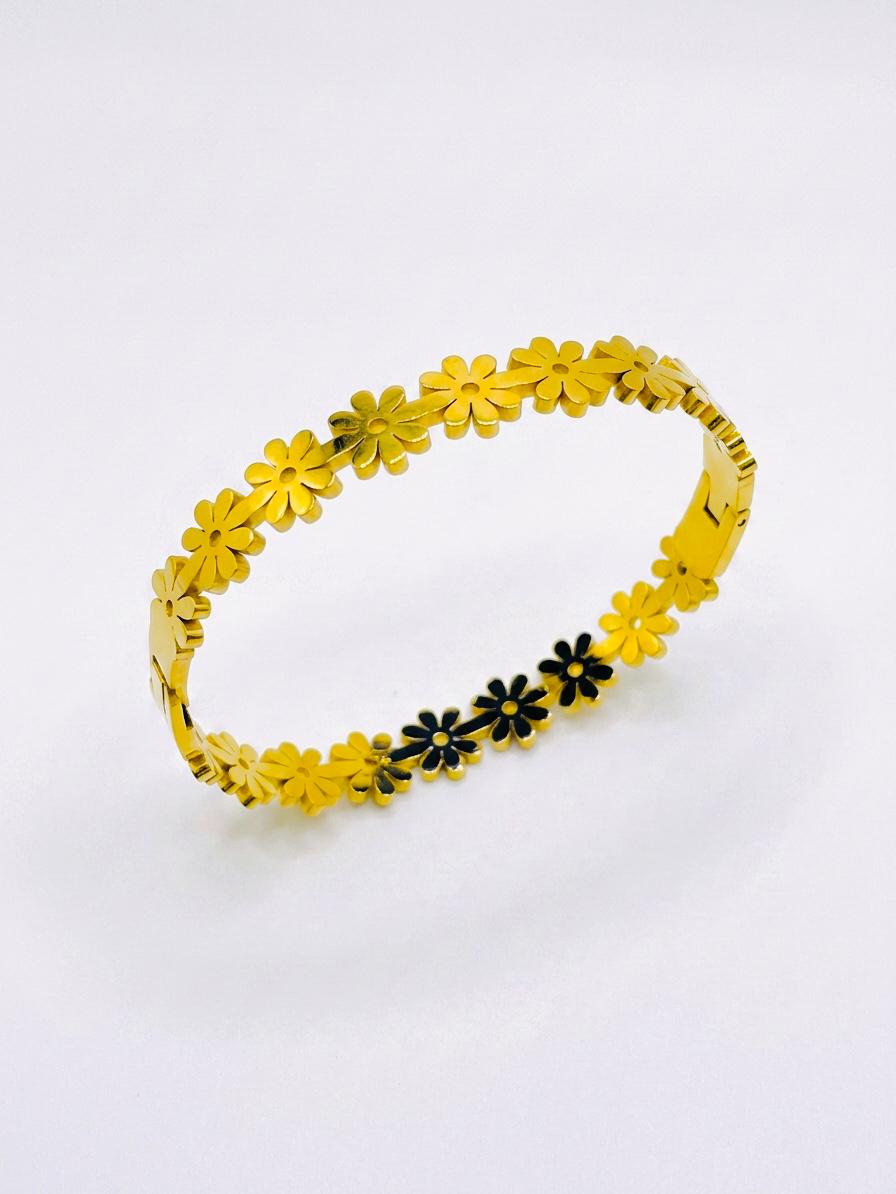 Stainless Steel Daisy Flower Cuff Bangle