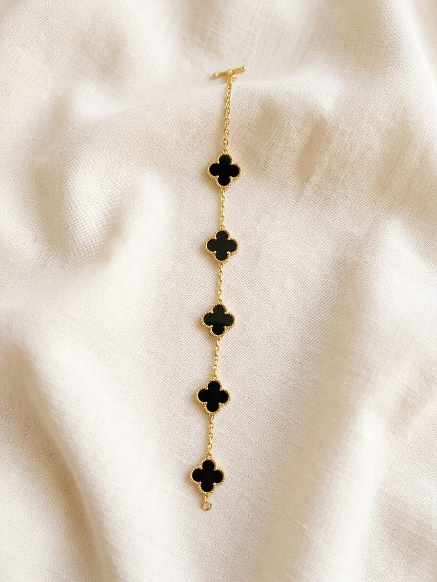 2-in-1 Classic Black & White Clover Bracelet